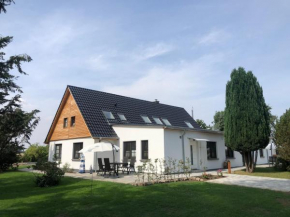 Grosse 4 Sterne Ferienwohnung beim Boddenstrand